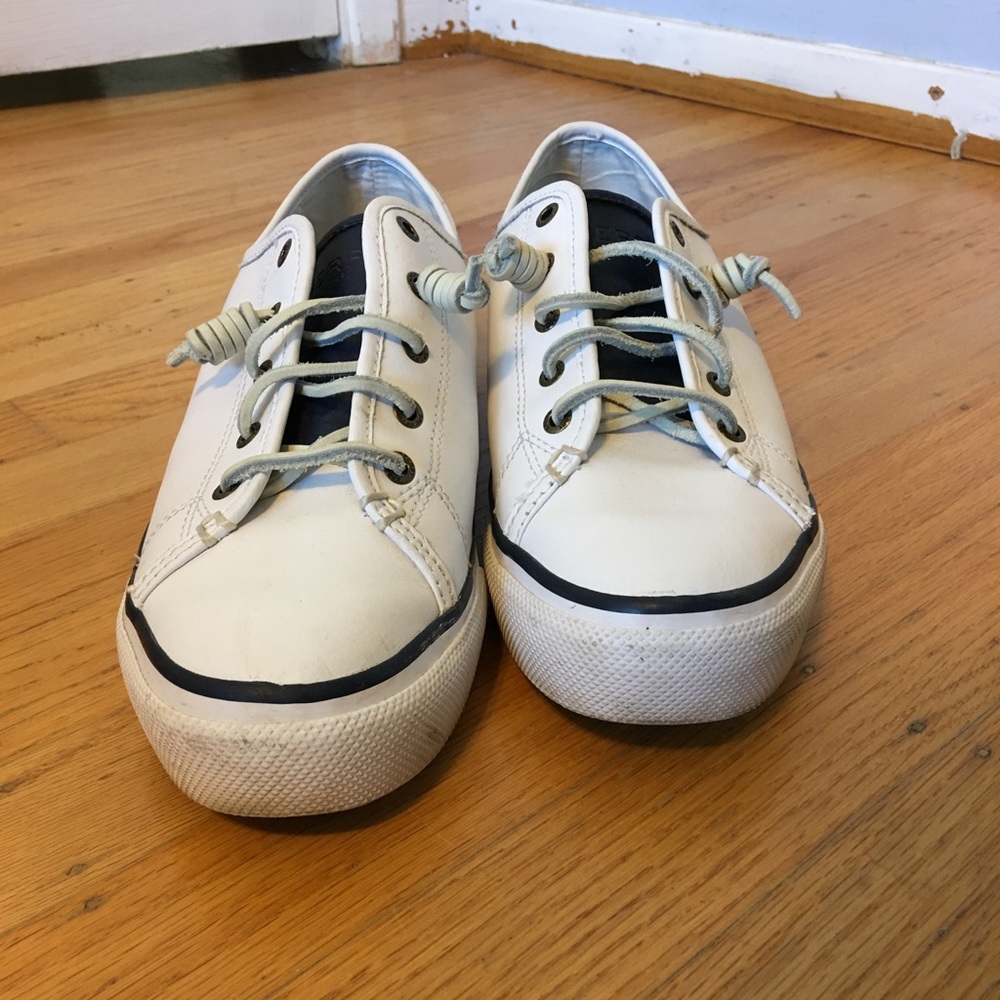 Sperry Crest Vibe Sneaker